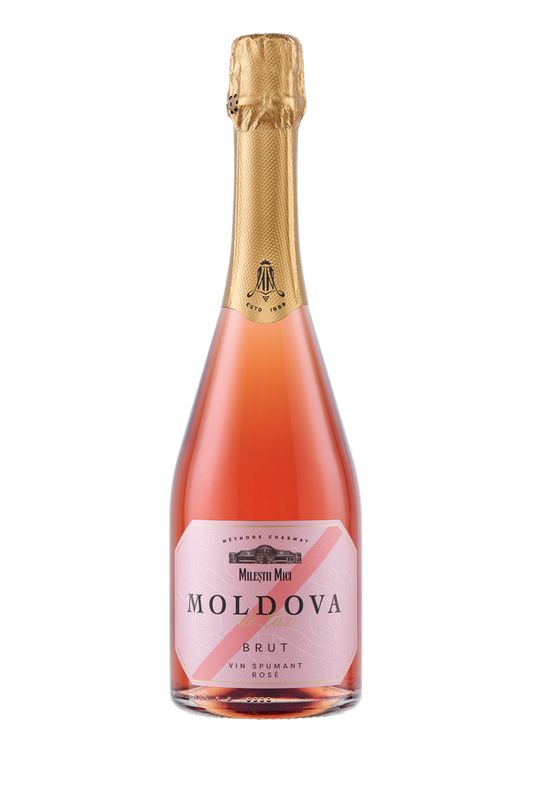 Light Summer Style – a box of Sparking Rose from Moldova